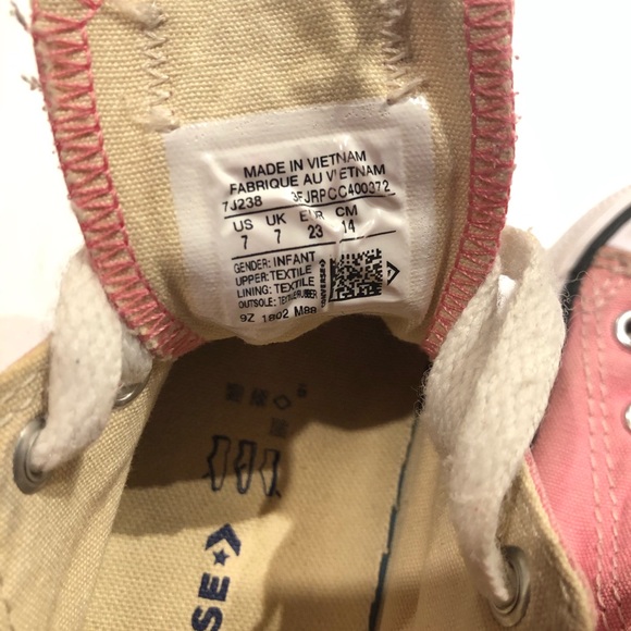 Converse little girls size 7 pink good condition - Picture 6 of 8